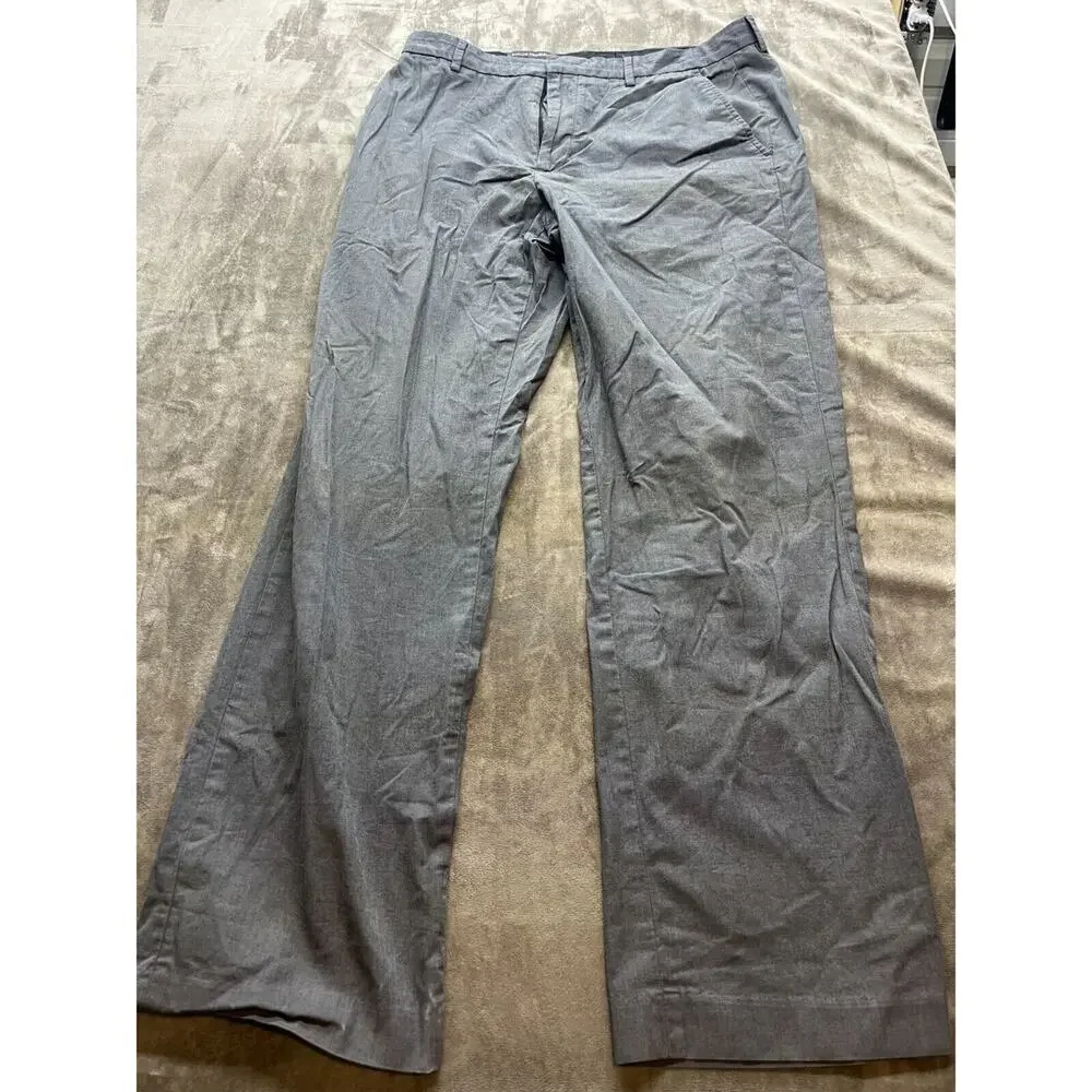 Banana Republic‎ Men's Chino Pants Classic Fit Size 33x32 Grey Flat Front